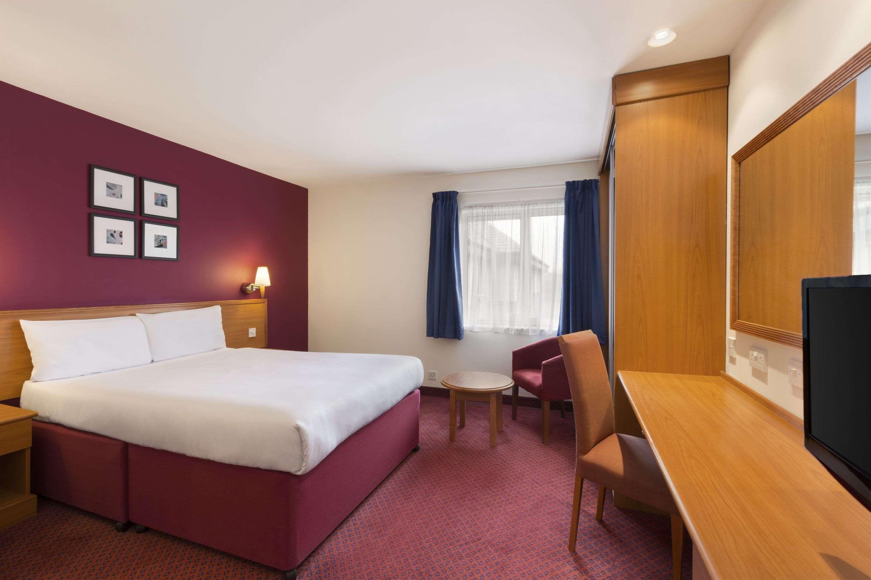 Days Inn Πήτερμπορο Εξωτερικό φωτογραφία