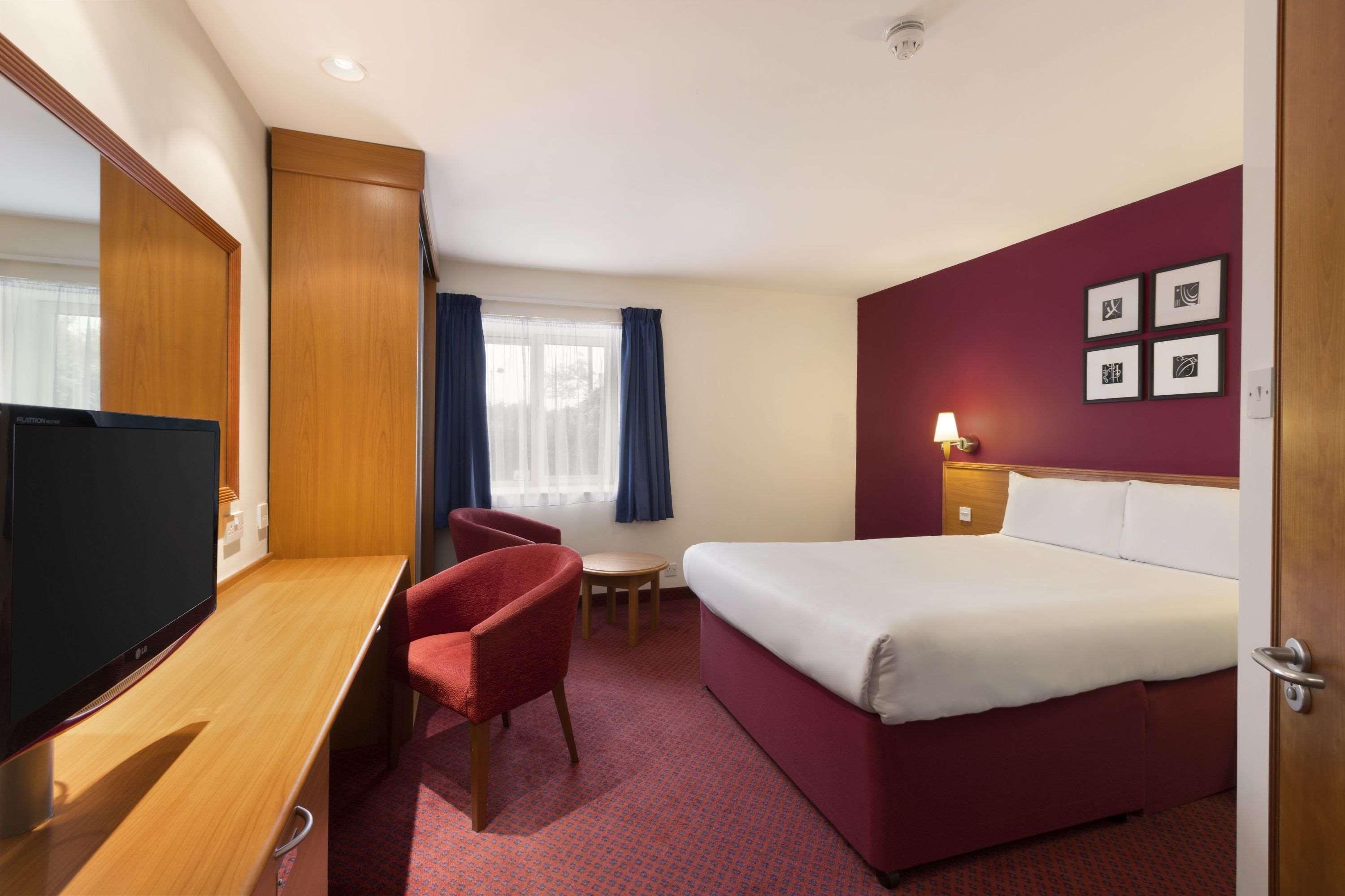 Days Inn Πήτερμπορο Εξωτερικό φωτογραφία